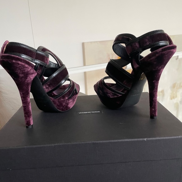 NEW Dolce & Gabbana Purple Velvet Platform Sandals 38 - Picture 6 of 7